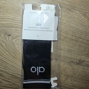BNWT UNISEX Alo Socks - Black - LARGE